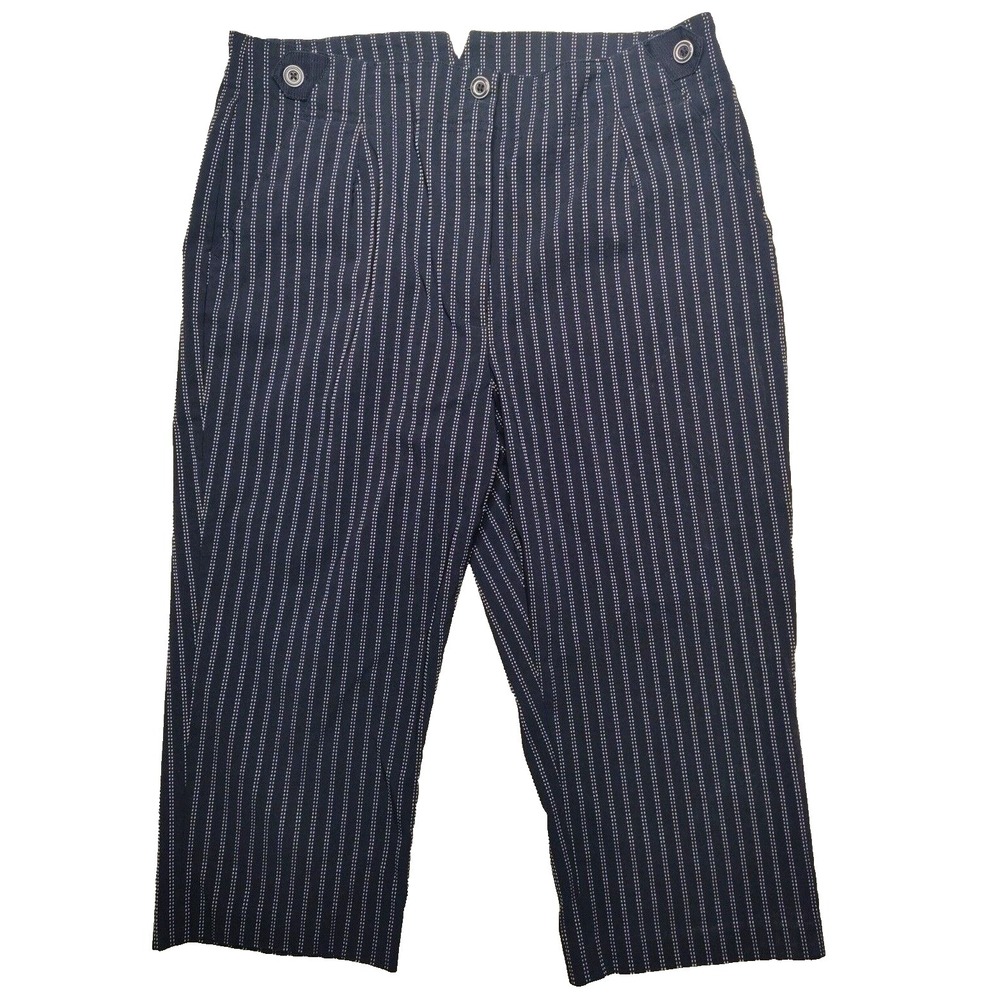 EP Pro Women Size 12 Blue Pinstripe Golf Capri Pants
